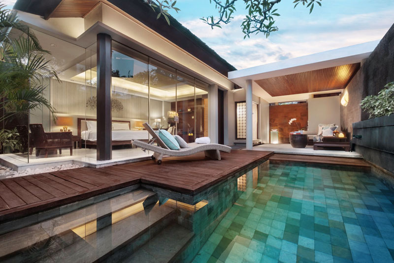 pool club villa