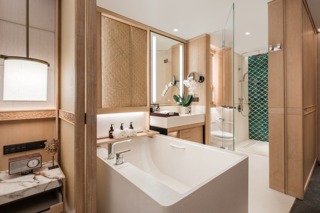 mandira_family_signature_bathroom